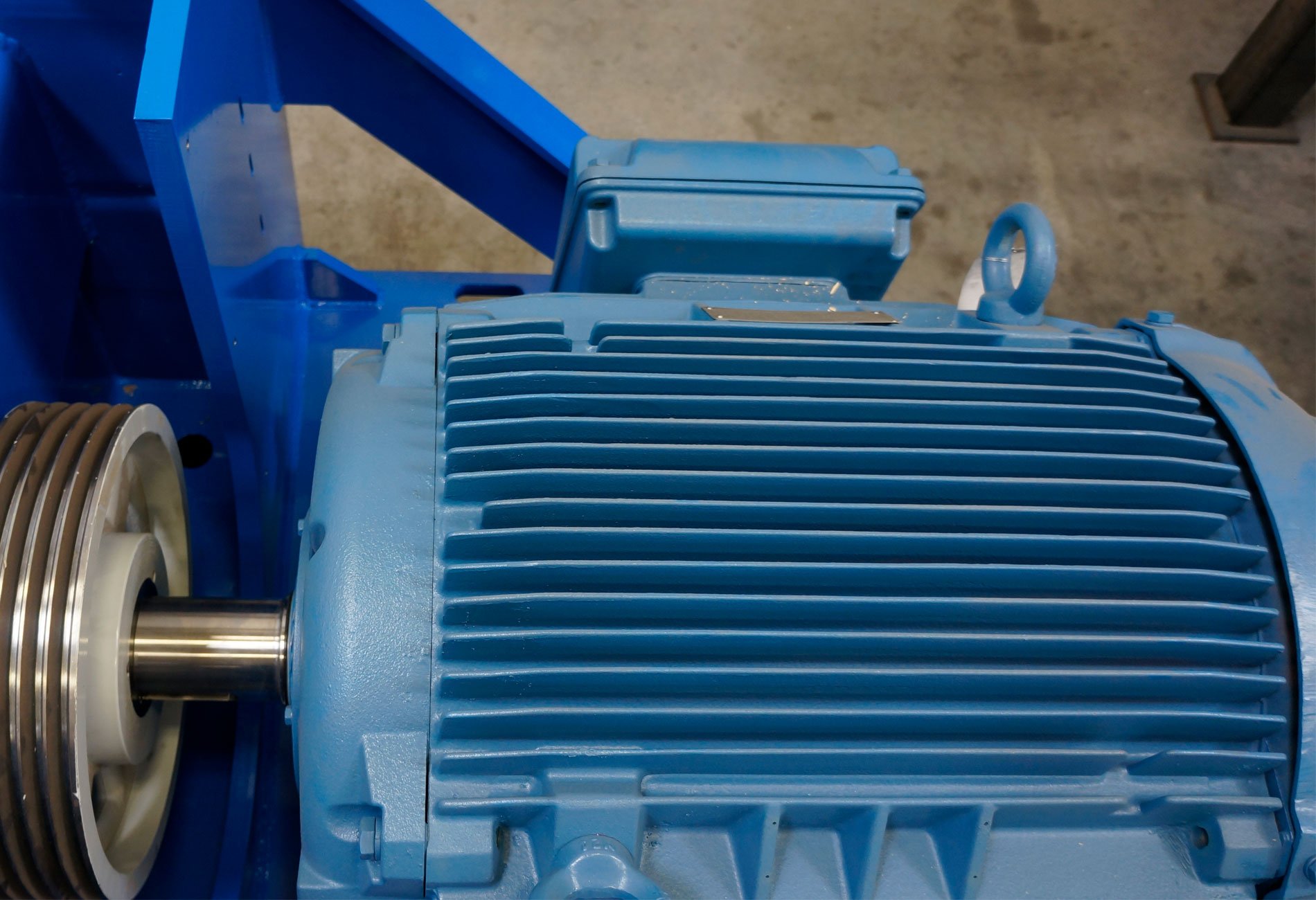 USA-manufacturing-equipment-decanter-centrifuge-main-motor